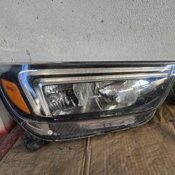 2017 2018 2019 2020 Buick Encore Right Headlight Halogen Led 42673065