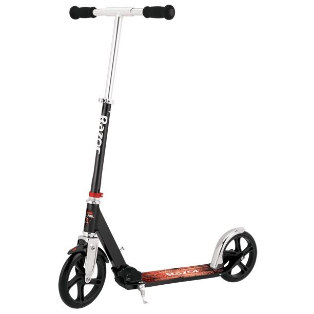 Razor - A5 LUX Kick Scooter | Capacity 220lb | Recommended Ages 8+