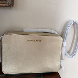 Michael Kors Gold Jet Set Crossbody Bag