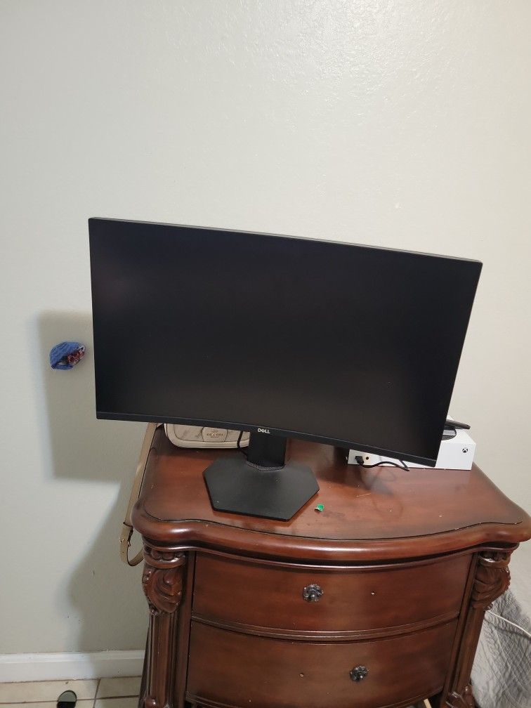 Dell Curved Gaming Monitor