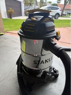 Stanley 4.0 HP / 8.0 Gallon Stainless Steel Wet/Dry Vac