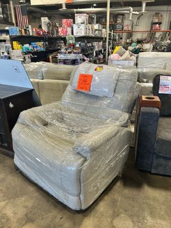 Flaxsteel Zecliner model 1 Sleep & Lift chair