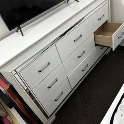 White Dresser With Mirror 