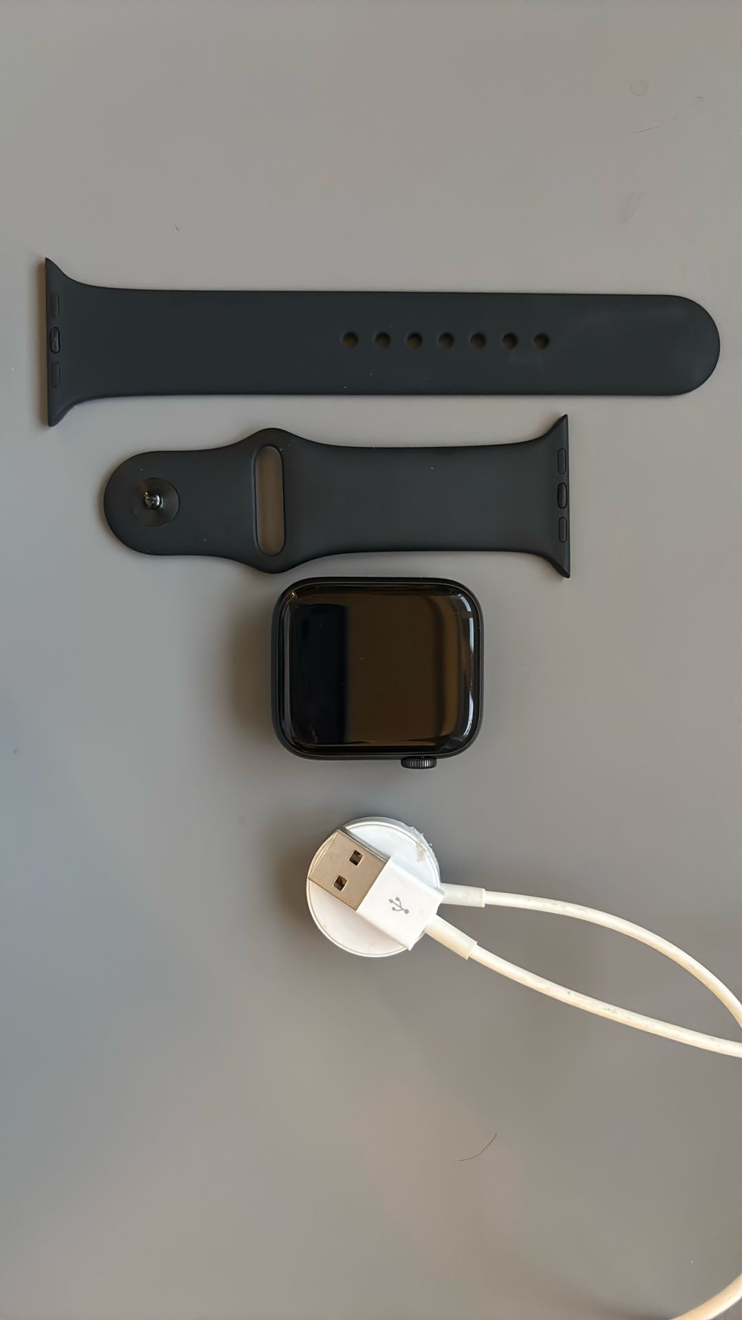 Apple watch series 6 44mm aluminum & ceramic case