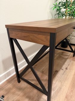 Small office desk