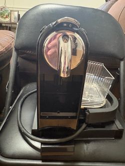 Nespresso Pod Coffee Machine Black
