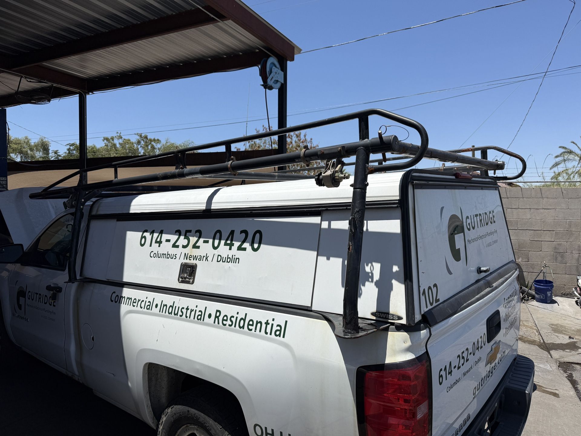 Camper / Utility Shell And Bed Rack
