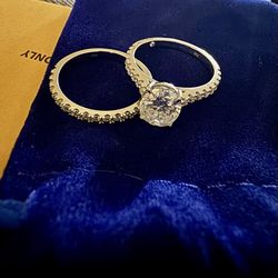 2.5 CT Oval Moissanite Wedding Set Size 9