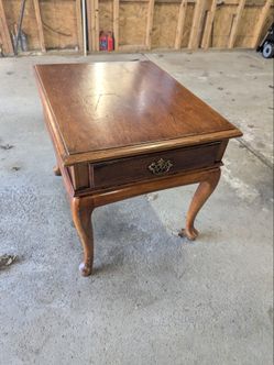 Vintage Queen Anne Wood End Table with Drawer – Solid Wood