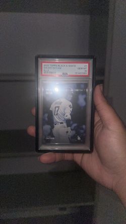 2025 TOPPS BLACK & WHITE
