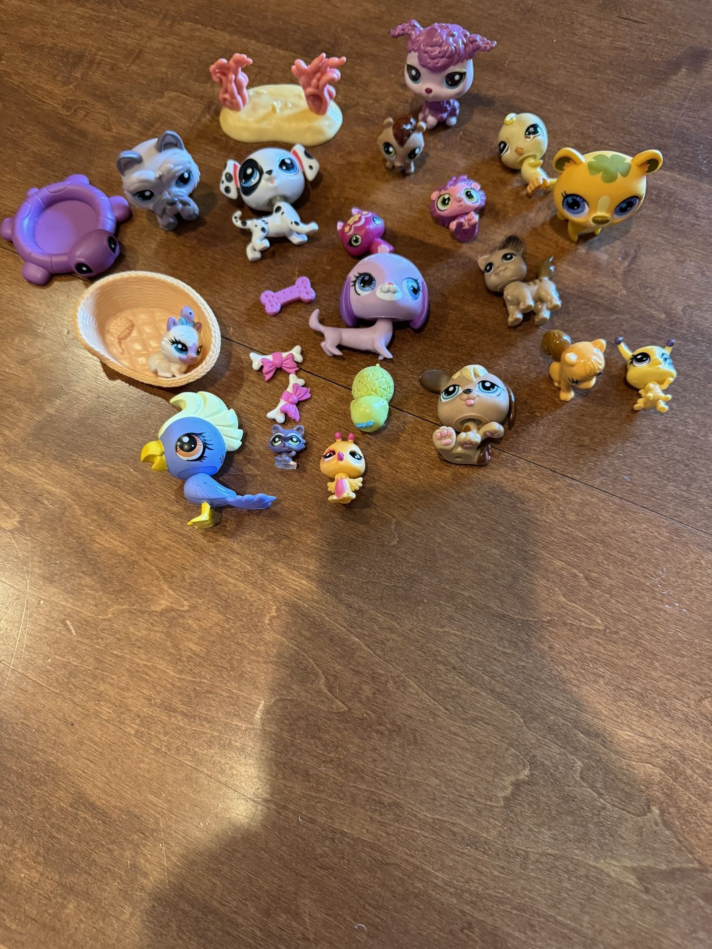 Littlest Pet Shop Toy Bundle Shipping Available 