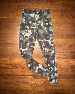 Athleta gray & green camouflage leggings size XS
