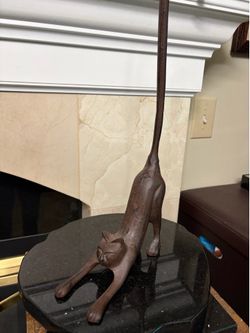 Cast iron yoga cat paper towel holder
