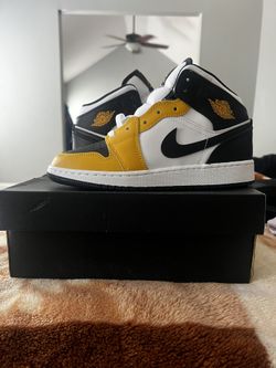 Ari Jordan 1 Mid Ochre (Yellow) / Black-White