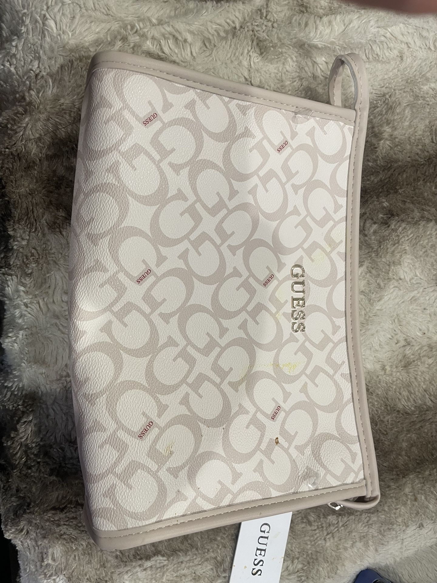 Guess L8836412 Brand New W Tags