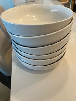 6 white dinner bowls