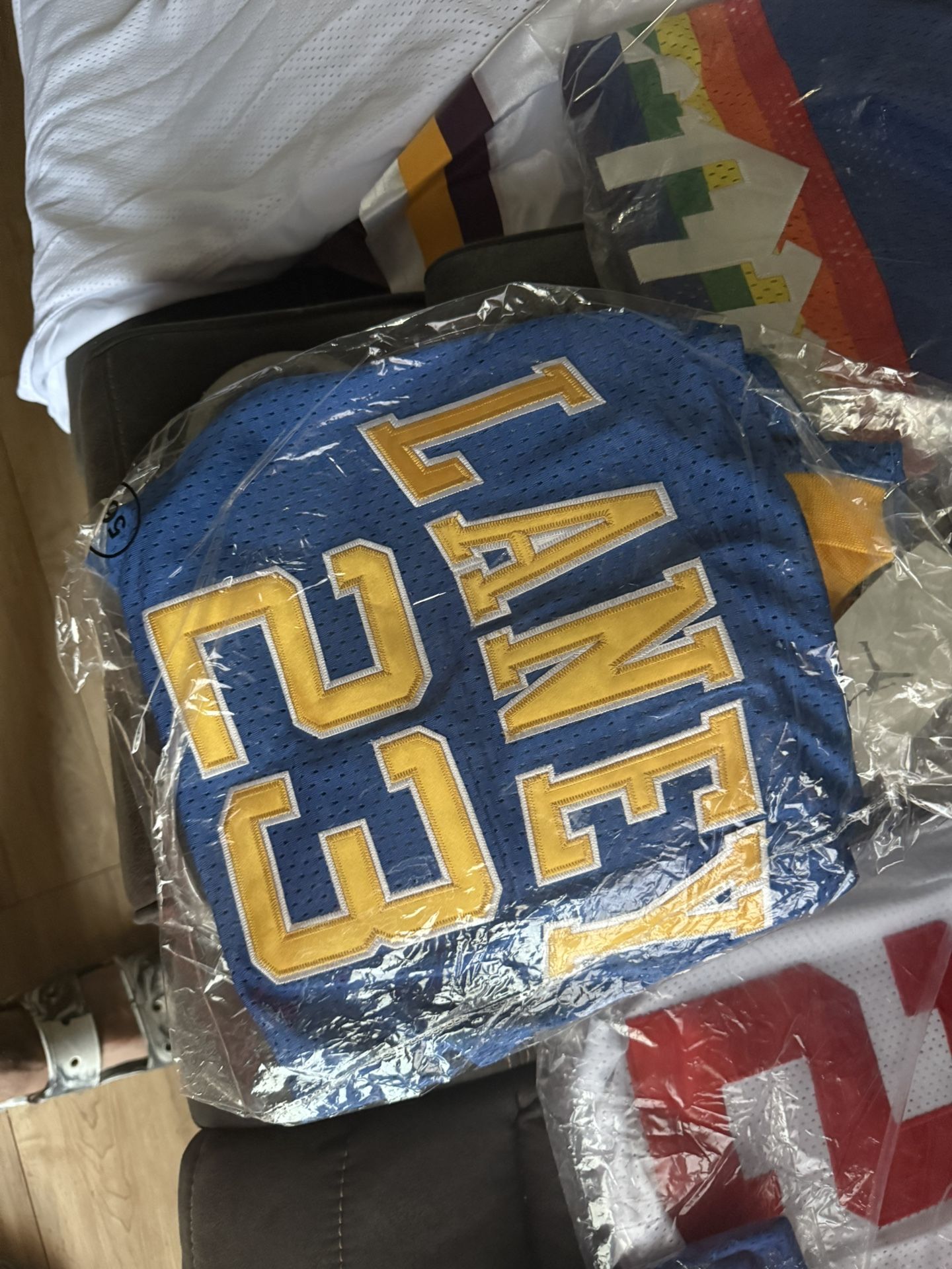 Mitchell&Ness Throwbacks Or Rebook Depending On Player