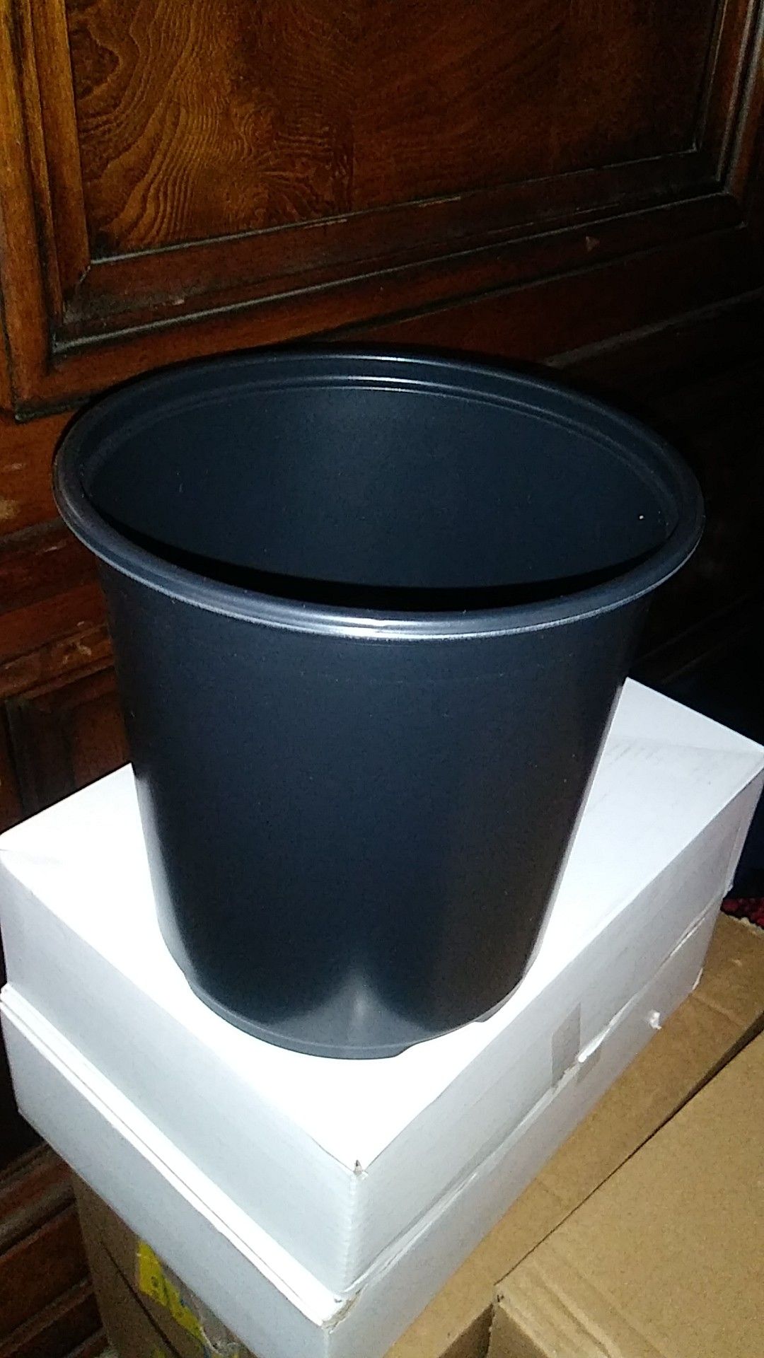 Lot 100pcs 1 gallon plant plastic pot