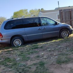 Parts For a 2002 Chrysler Town And Country 