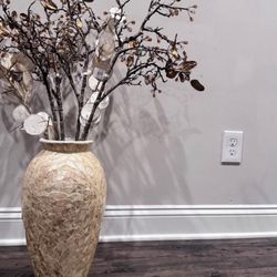 Decorative vase