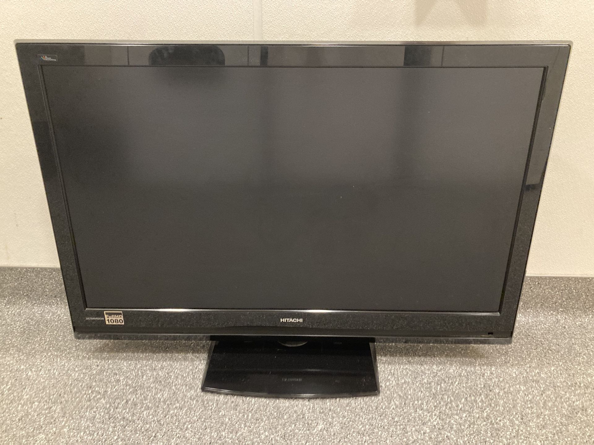 47” LCD Flat Panel Ultravision TV HITACHI Model L47S601
