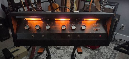 Guitar amplifier head Vintage 1970