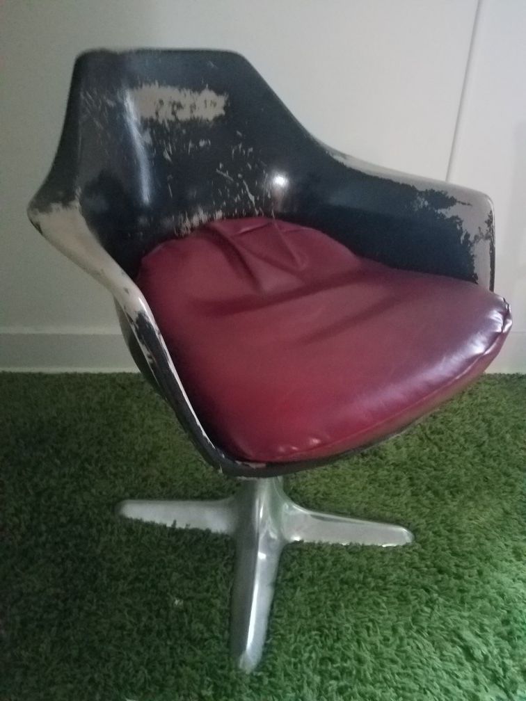 Burke Tulip Chair