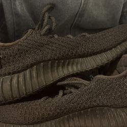 Yeezy Boost 350 V2