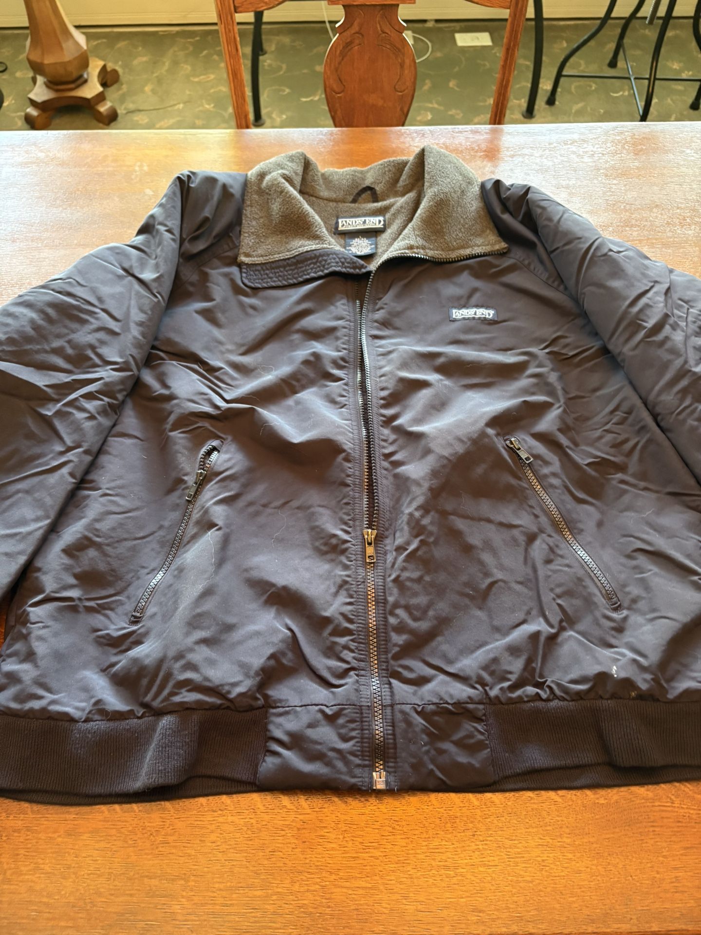Men’s Lands End Jacket Lg.