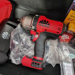 Mac Tools 1/2 Impact With 20v Max Battery LED Light And Bag