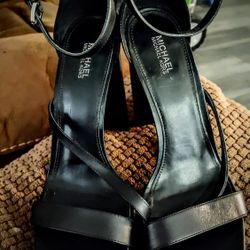 Michael Kors Margot Platform 8M