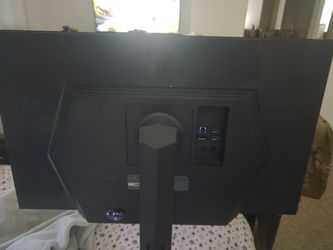 Gaming Monitor with USB Hub and HDMI Ports
