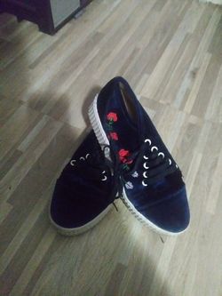 Tenis