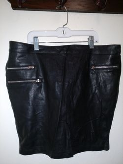 Black Skirt sz L