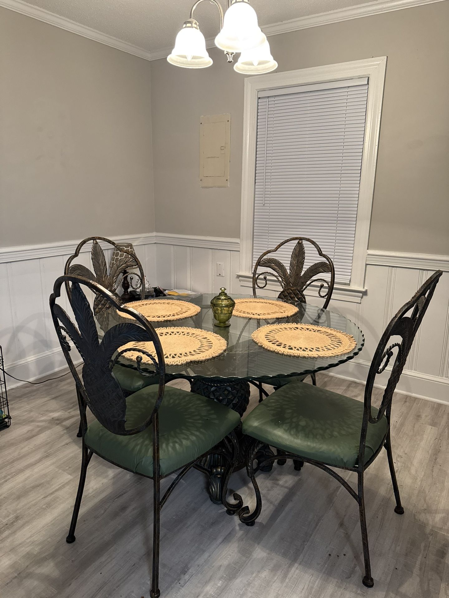 Glass pineapple table