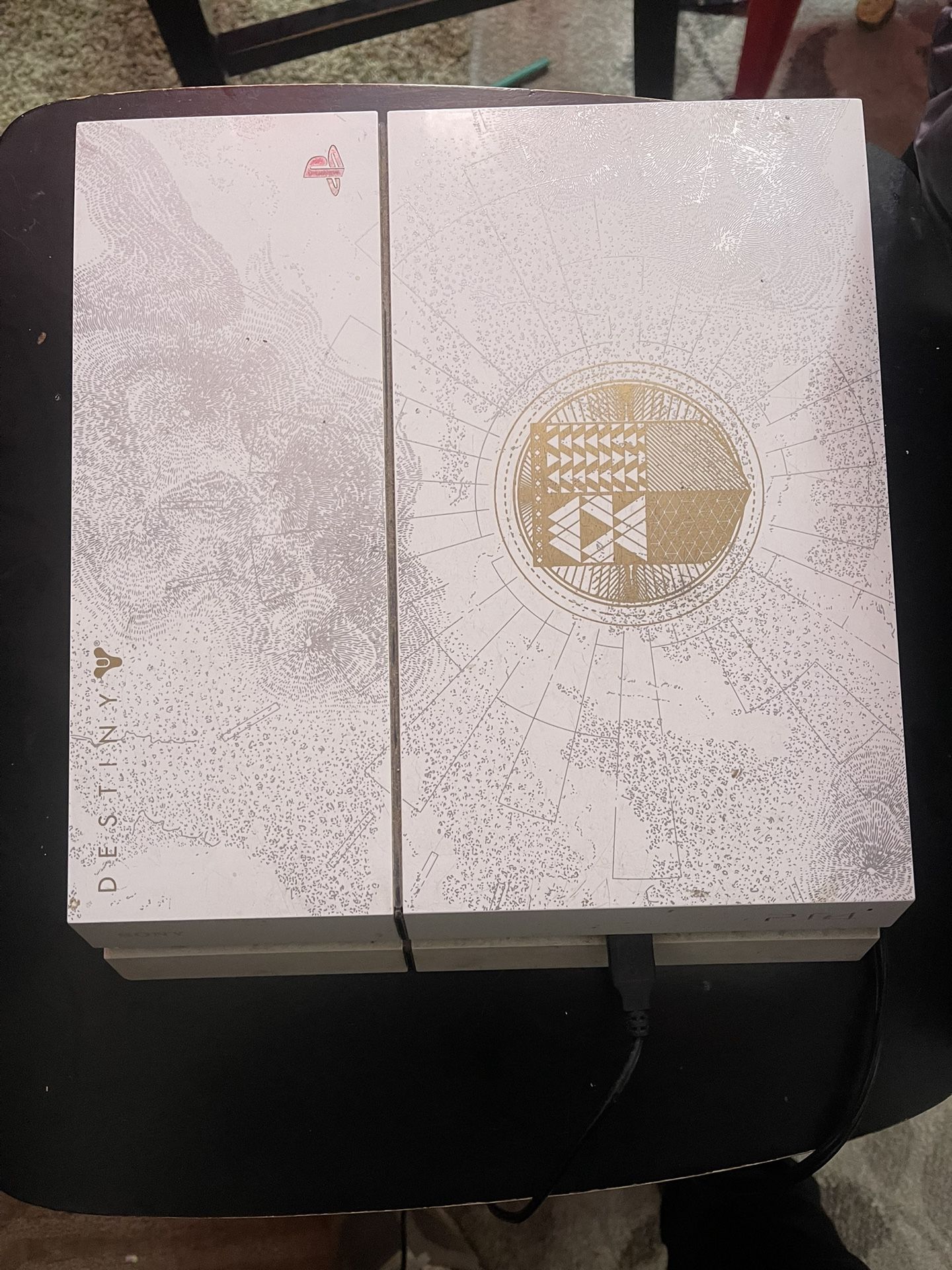PlayStation 4 Destiny Edition White