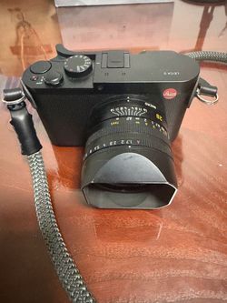 Leica Q