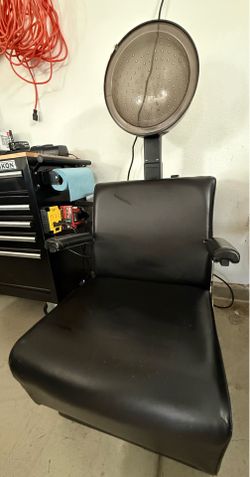 Salon chair