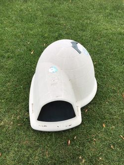 Petmate Indigo Outdoor Dog House Puppy Igloo Pet Supplies Homes Small Medium Dogs White Igloo
