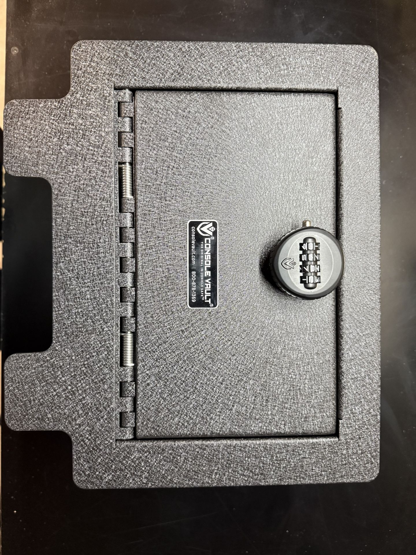 Chevrolet Silverado 1500 Full Floor Center Console Truck Safe: 2019 - 2021