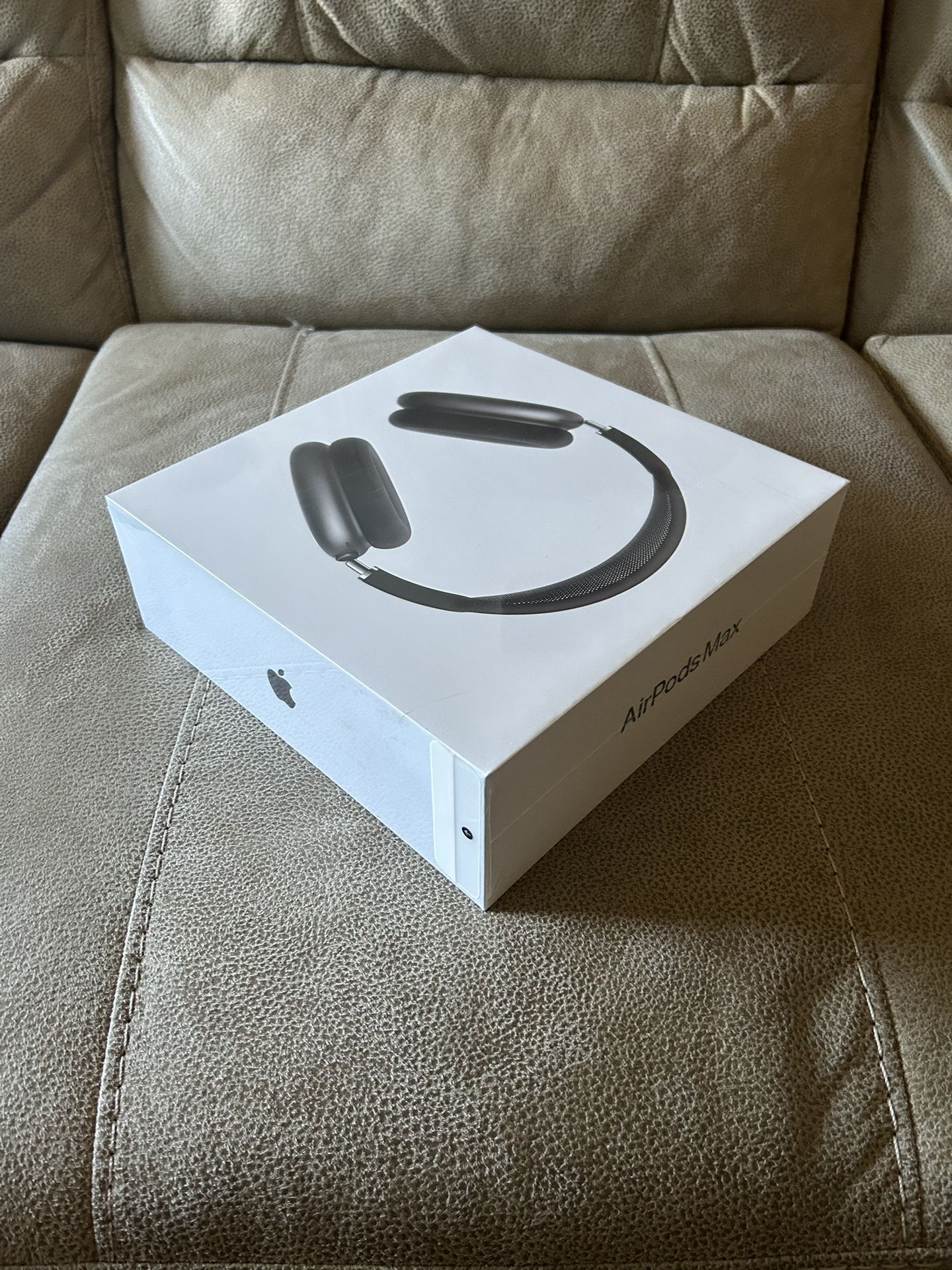 New Apple airpods Max Space Gray