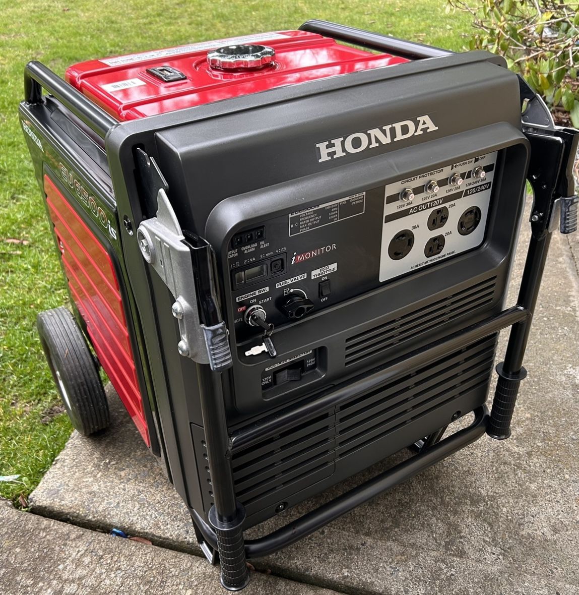Honda eu6500is Generator Super Quiet Like New Only 60 Hours on it