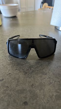 Oakley sunglasses