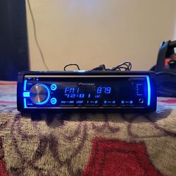 Pioneer Car CD Player With Bluetooth