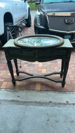 Entry way table with mirror
