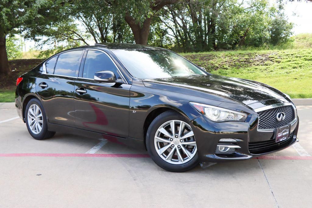 2015 INFINITI Q50