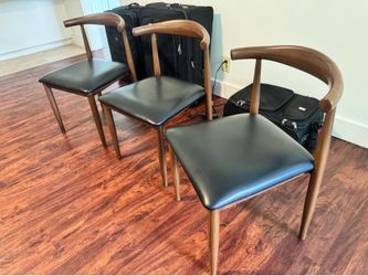 Set of Chairs