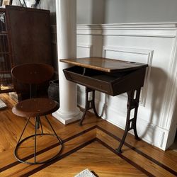 Vintage Schoolhouse Desk
