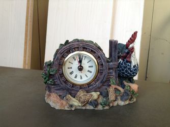 Beautiful Vintage Clock (needs repair)