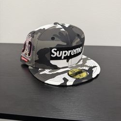 Supreme Shop Box Logo Snow Camo Paris New Era 7 1/4